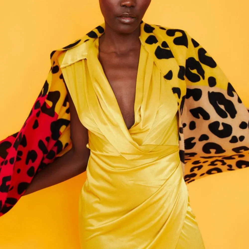 Luxury Cashmere Blend Wrap - Picture 2 of 2